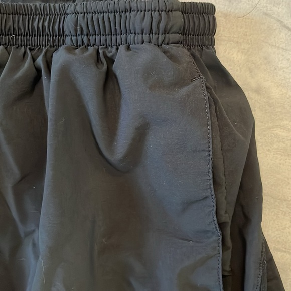 Nike  Running shorts Dri-Fit  black/mesh ventilation  Underwear  pockets  size M - Picture 4 of 14